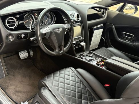Used 2017 Bentley Continental GT image 13