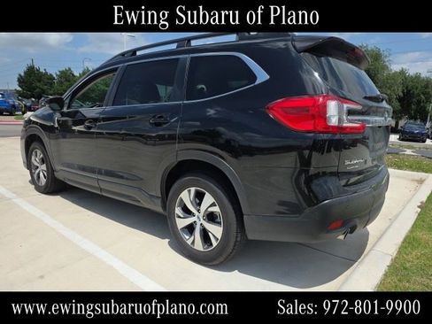 Used 2024 Subaru Ascent Premium w/ Convenience Package AWD/4WD image 3