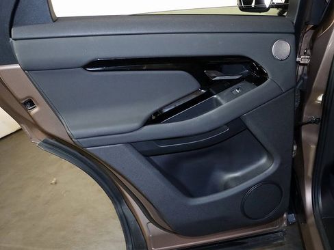 Used 2024 Land Rover Range Rover Evoque Dynamic SE image 24