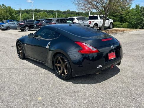 Used 2017 Nissan 370Z Touring RWD image 6