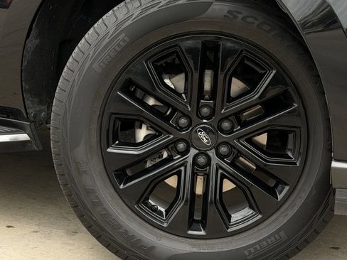 Certified 2022 Ford Expedition Limited AWD/4WD image 11