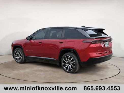 Used 2025 Jeep Wagoneer S Limited AWD/4WD image 5