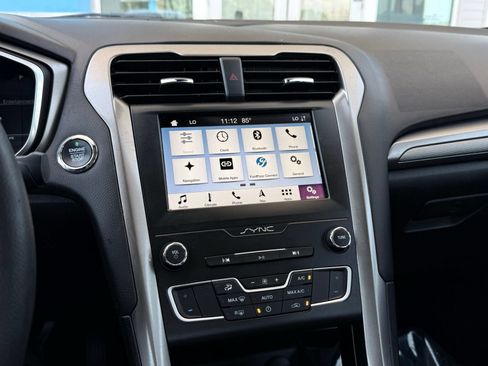 Used 2019 Ford Fusion SE FWD image 31