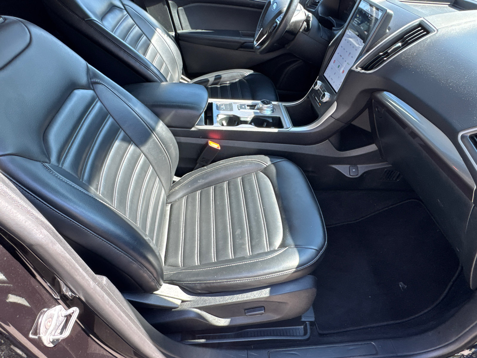Used 2024 Ford Edge SEL AWD/4WD image 15