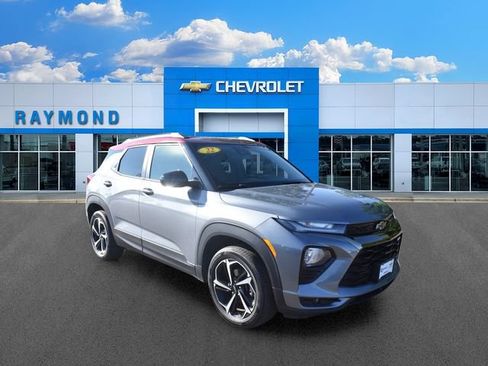 Certified 2022 Chevrolet TrailBlazer RS w/ Technology Package AWD/4WD image 1