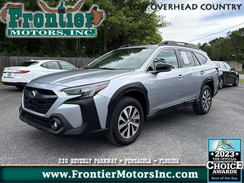 Used 2025 Subaru Outback Premium AWD/4WD image 1