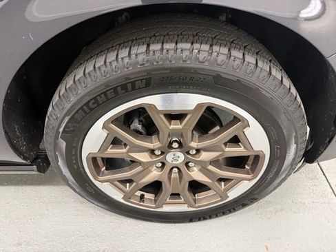 Used 2025 Ford Expedition King Ranch AWD/4WD image 5