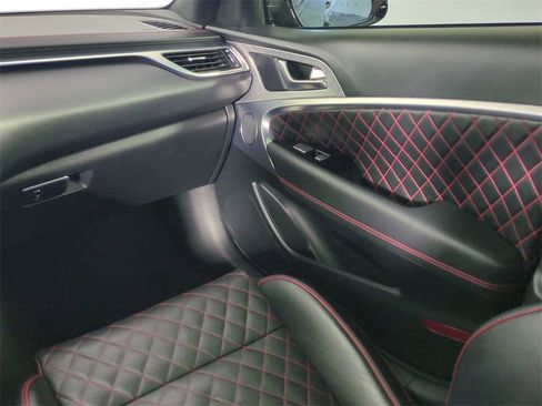 Used 2023 Genesis G70 3.3T w/ Sport Prestige Package image 18