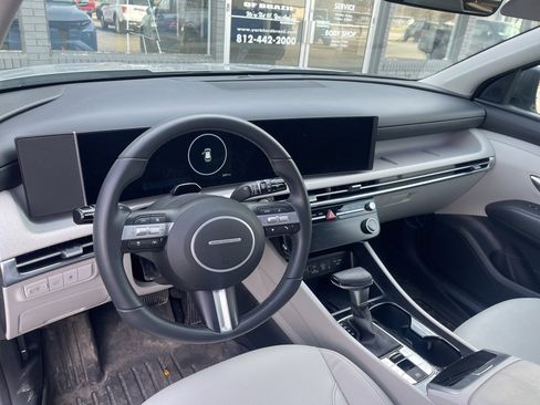 Used 2025 Hyundai Tucson SEL image 17