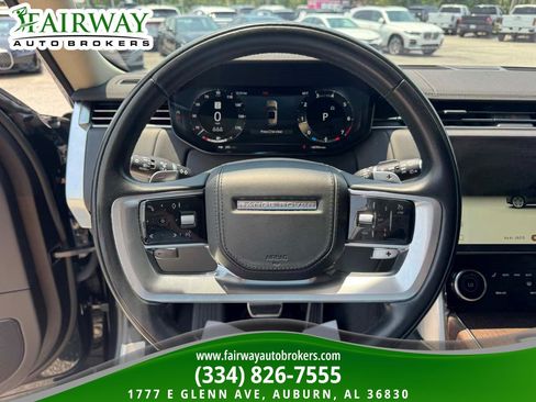 Used 2023 Land Rover Range Rover SE AWD/4WD image 17