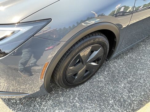 Certified 2025 Toyota Prius Plug-In Hybrid FWD image 8