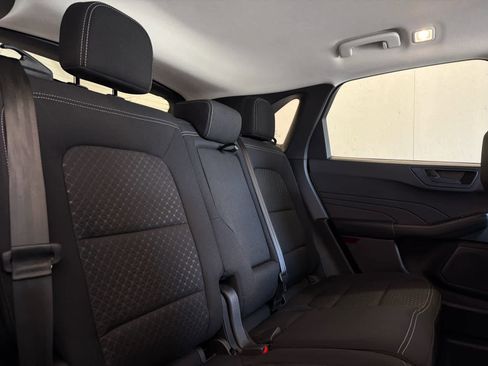 Used 2025 Ford Escape Active image 31