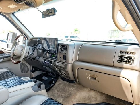 Used 2002 Ford Excursion Limited image 10