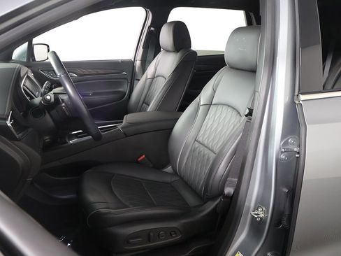 Used 2023 Buick Enclave Avenir w/ Avenir Technology Package image 38