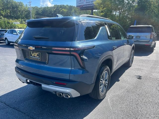 Used 2026 Chevrolet Traverse LT AWD/4WD image 4