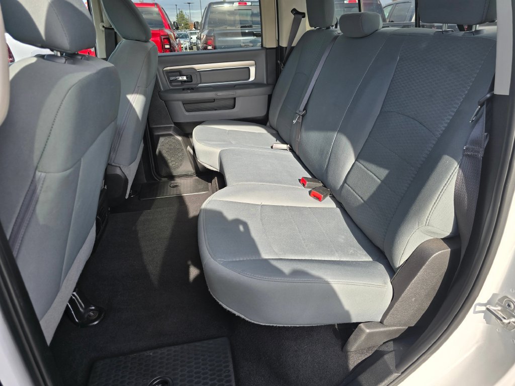 Used 2019 RAM 1500 Classic SLT AWD/4WD image 18