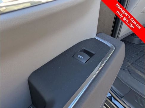 Used 2025 GMC Sierra 1500 SLT w/ SLT Premium Package image 12