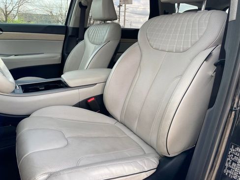 Used 2023 Hyundai Palisade Limited w/ Cargo Package image 17