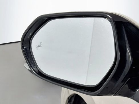 Used 2017 Toyota Prius Prime Advanced FWD image 17