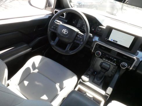 Used 2024 Toyota Tacoma SR5 AWD/4WD image 9