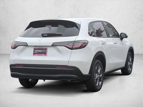New 2026 Honda HR-V LX image 2