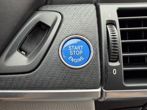 Used 2010 BMW X5 M AWD/4WD image 25