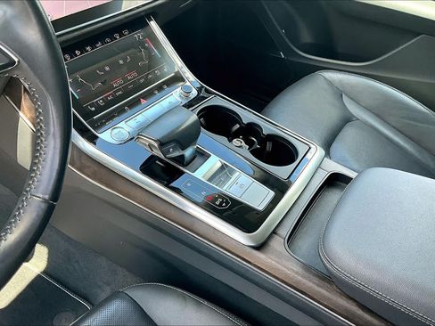 Used 2019 Audi Q8 Prestige w/ Year 1 Package AWD/4WD image 17
