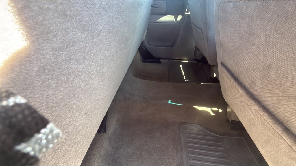 Used 2006 GMC Sierra 1500 SLE w/ Light Duty Power Package RWD image 10