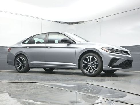 New 2026 Volkswagen Jetta Sport FWD image 29
