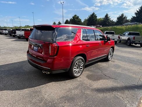 Used 2024 GMC Yukon Denali Ultimate w/ LPO, Floor Liner Package AWD/4WD image 6