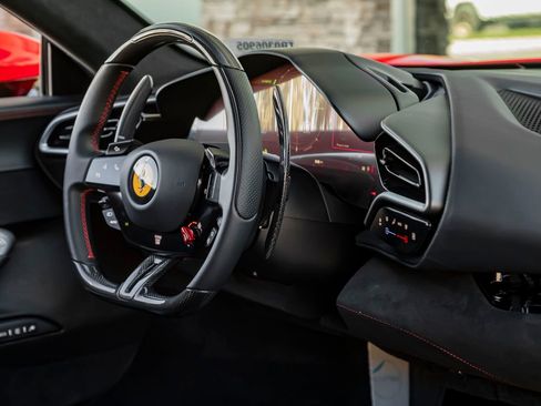 Used 2024 Ferrari 296 GTS RWD image 35