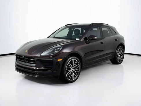 Certified 2026 Porsche Macan AWD/4WD image 1