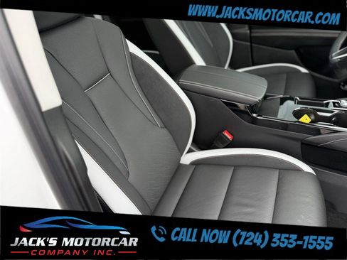 Used 2025 Buick Envision Sport Touring AWD/4WD image 30