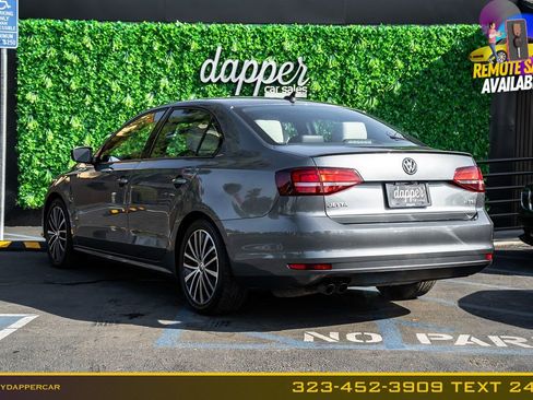 Used 2016 Volkswagen Jetta Sport FWD image 8