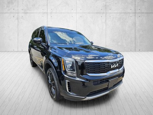 Used 2022 Kia Telluride S AWD/4WD image 2