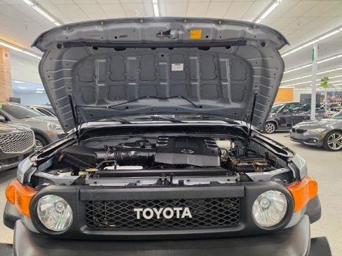 Used 2013 Toyota FJ Cruiser 4WD w/ Trail Teams Special Edition image 35