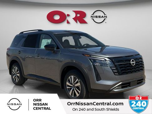 New 2026 Nissan Pathfinder SL image 3