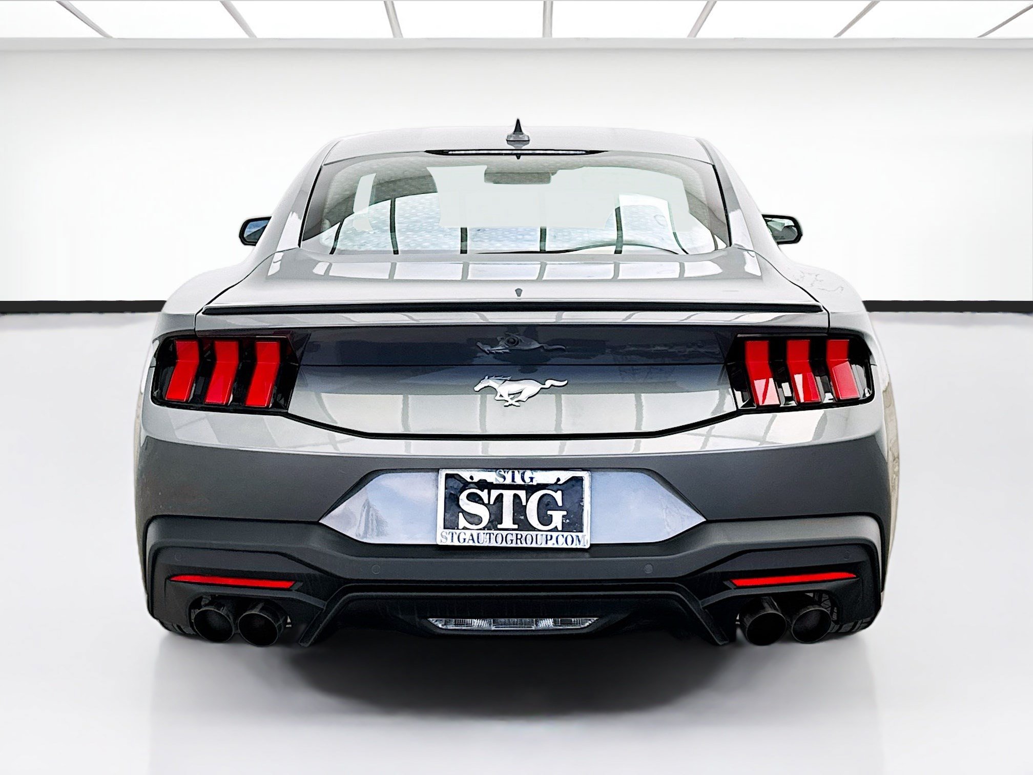 Used 2025 Ford Mustang Premium RWD image 5