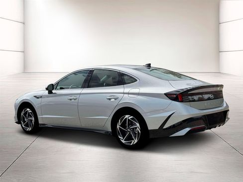 New 2026 Hyundai Sonata SEL FWD image 4