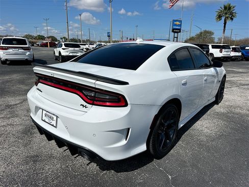 Used 2023 Dodge Charger R/T w/ Blacktop Package image 5