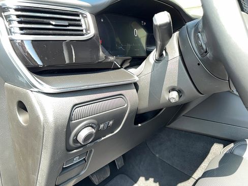 New 2026 Jeep Grand Wagoneer L Summit AWD/4WD image 28