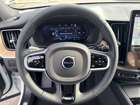 New 2026 Volvo XC60 B5 Plus image 24