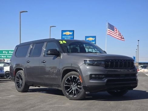 Used 2024 Jeep Grand Wagoneer L Series II w/ Quick Order Packagew 28T image 2