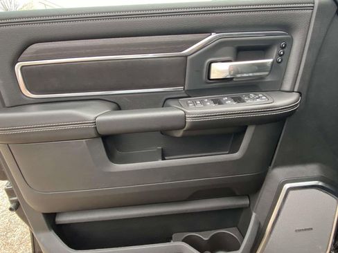 New 2026 RAM 2500 Laramie AWD/4WD image 12