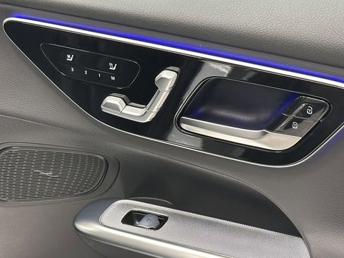 Certified 2025 Mercedes-Benz GLC 300 4MATIC image 16