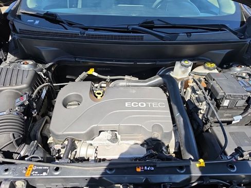 Used 2021 Chevrolet Equinox LT image 4