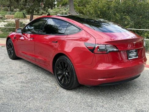 Used 2022 Tesla Model 3 Standard Range RWD image 2