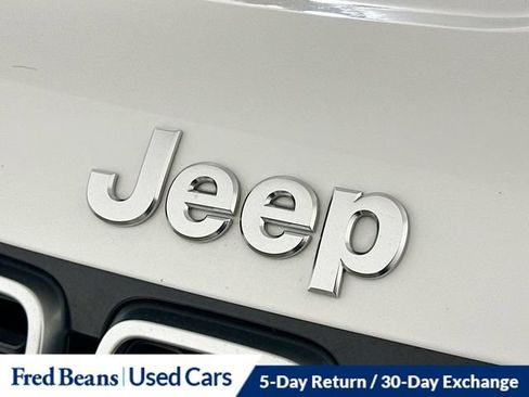 Used 2018 Jeep Grand Cherokee Limited AWD/4WD image 31