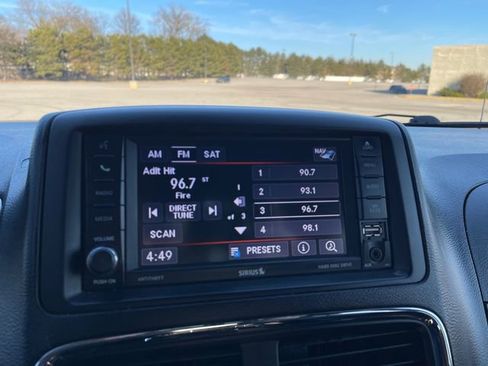 Used 2018 Dodge Grand Caravan GT image 22