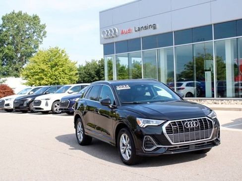 Used 2024 Audi Q3 2.0T Premium Plus AWD/4WD image 1